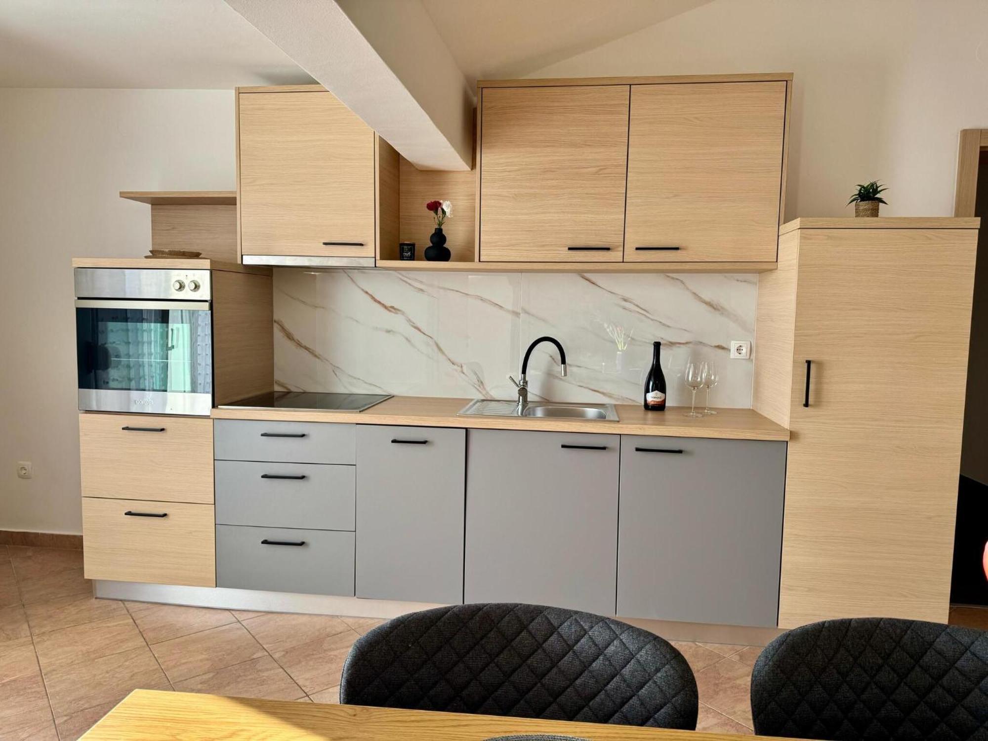 Apartments Franko ปอฟเลียนา ภายนอก รูปภาพ