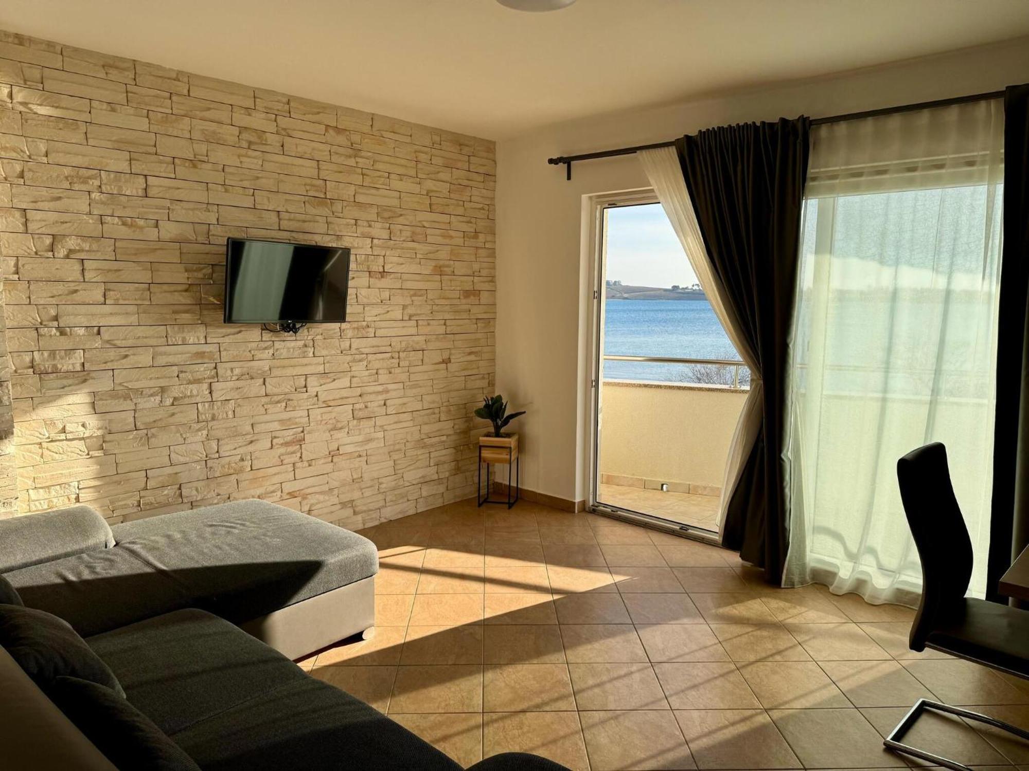 Apartments Franko ปอฟเลียนา ภายนอก รูปภาพ